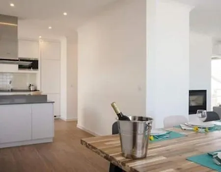 Maçãs Home-land Sea View At The Hébergement de vacances Colares